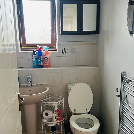 Clove, House With 3Br, 1 Extra Room, 3 Free Parking Spaces, Wifi And Garden Stifford Exterior photo