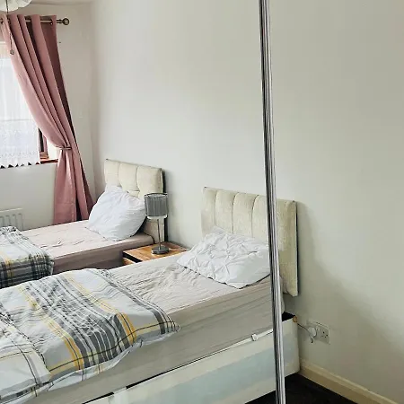 Clove, House With 3Br, 1 Extra Room, 3 Free Parking Spaces, Wifi And Garden Stifford Exterior photo