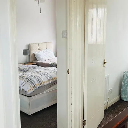 Clove, House With 3Br, 1 Extra Room, 3 Free Parking Spaces, Wifi And Garden Stifford Exterior photo